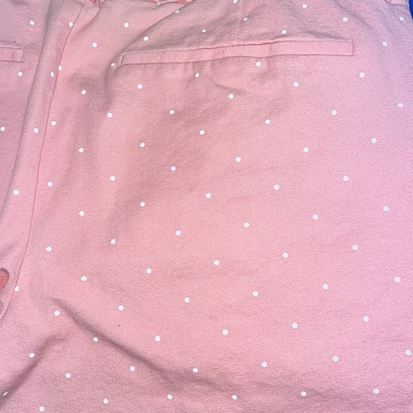 Old Navy size 12 fits like a 10 Peach, polka dots capris. - Picture 7 of 7